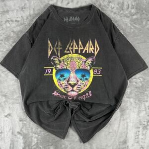 Def Leppard Rock of Ages Leopard Band Graphic T-shirt Size M/L